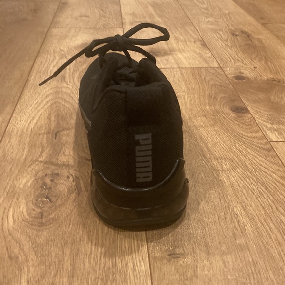 Puma Sneakers - Picture 3 of 10